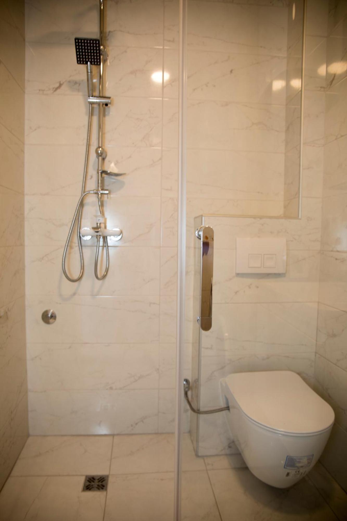 Kovac Riverfront Apartments Mostar Ngoại thất bức ảnh