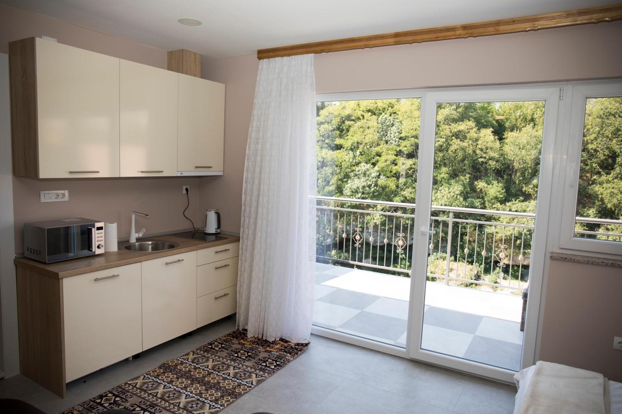 Kovac Riverfront Apartments Mostar Ngoại thất bức ảnh